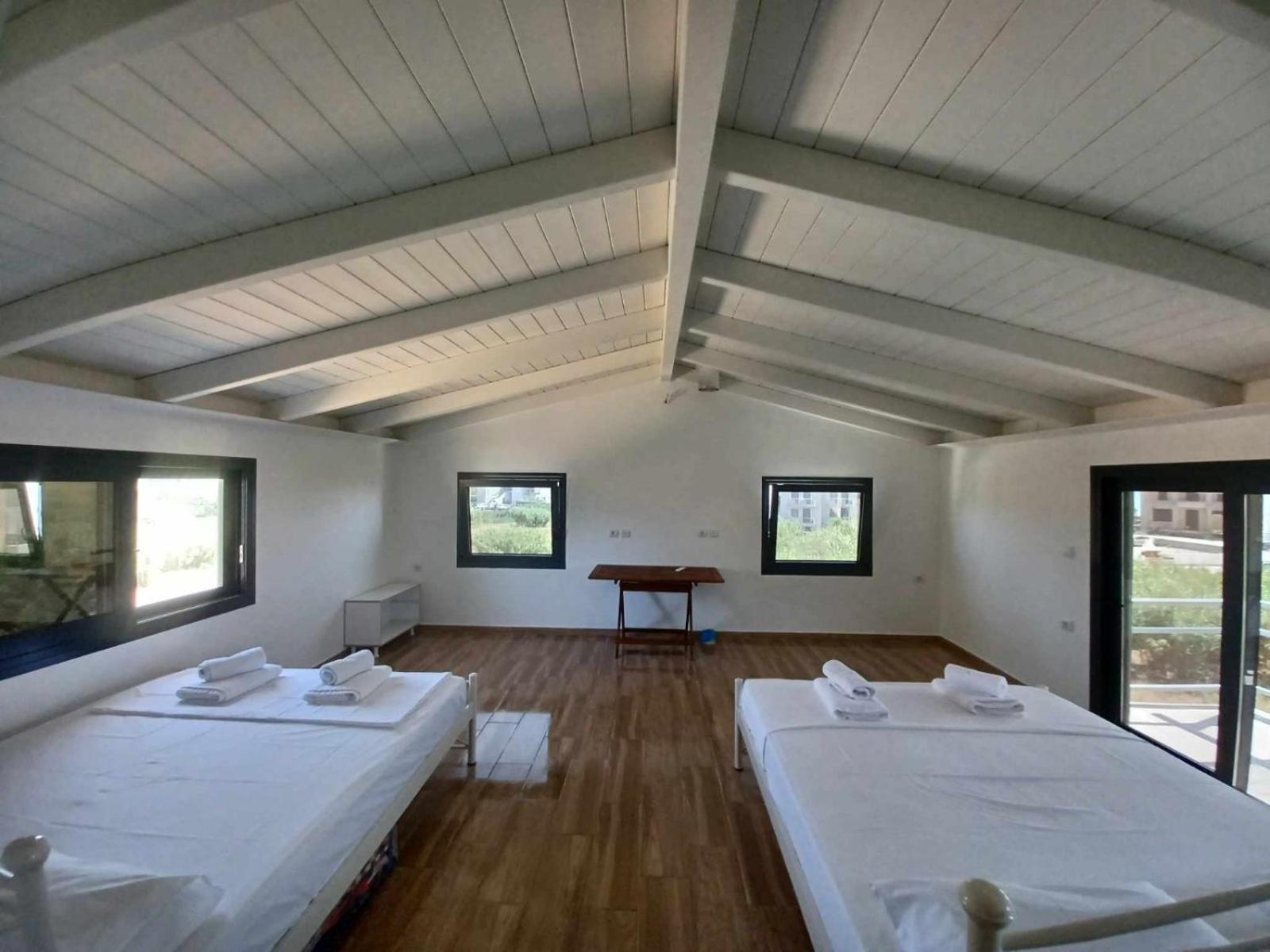 Mak Home Luxury Apartments นาฟปาคตอส ภายนอก รูปภาพ