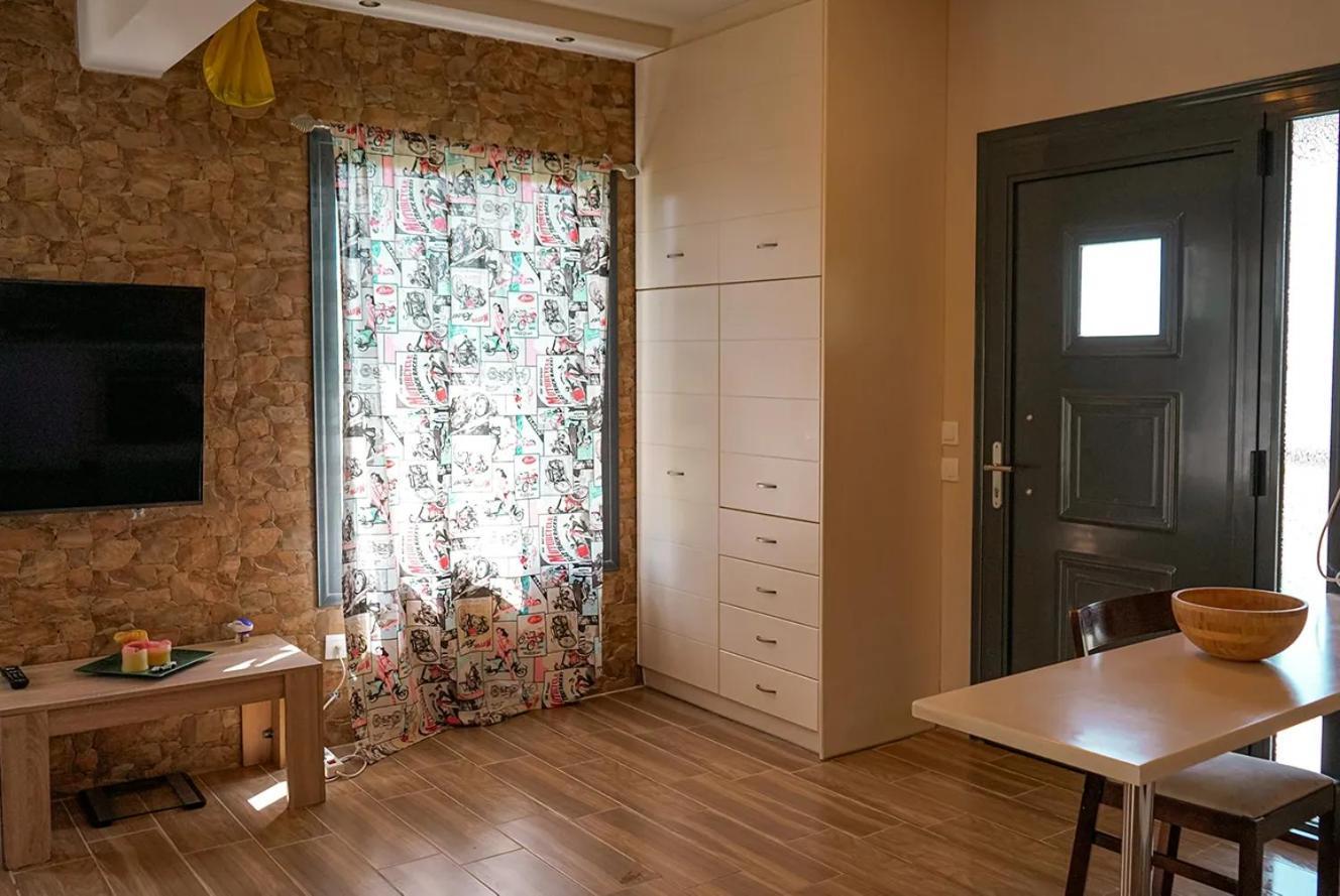 Mak Home Luxury Apartments นาฟปาคตอส ภายนอก รูปภาพ