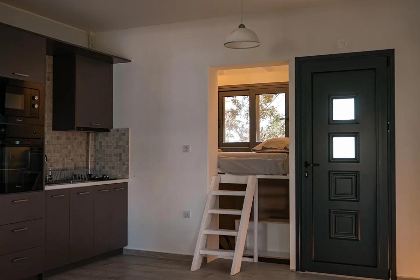 Mak Home Luxury Apartments นาฟปาคตอส ภายนอก รูปภาพ